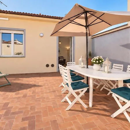 Casa Frontemura Con Terrazza